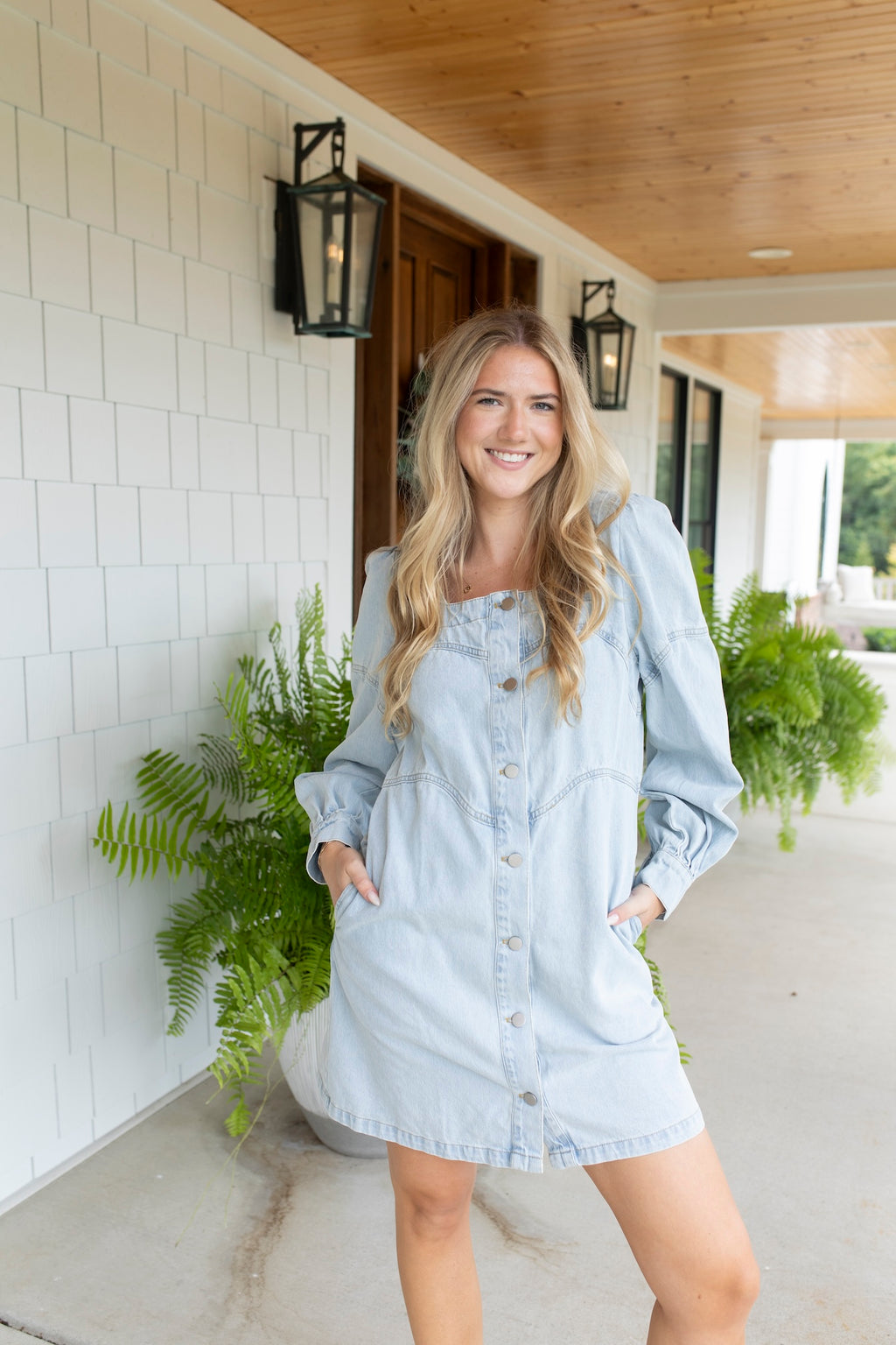 Welcome to Nashville Denim Dress – The Perfect Pear