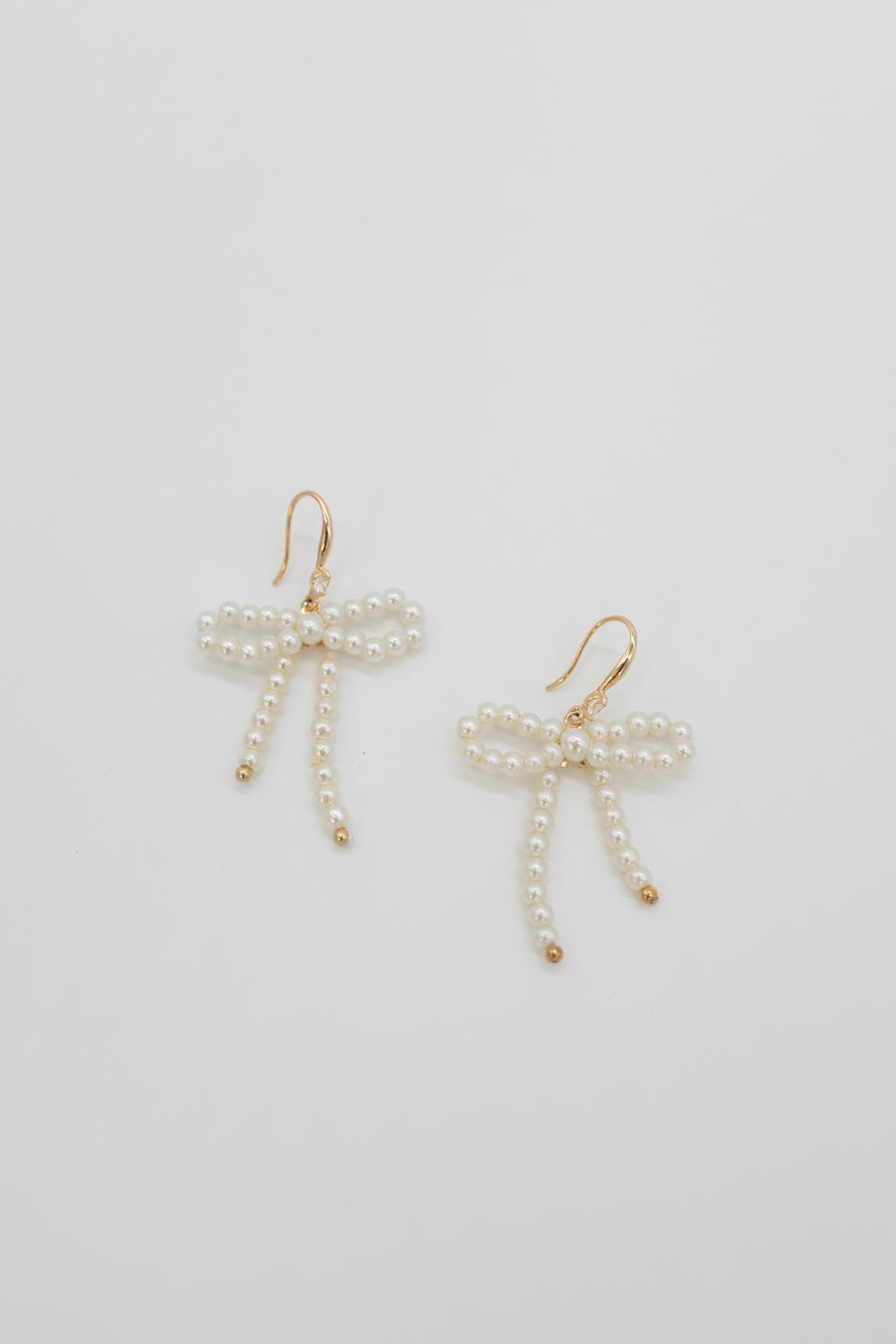 Dressed in Bows and Pearls Earrings