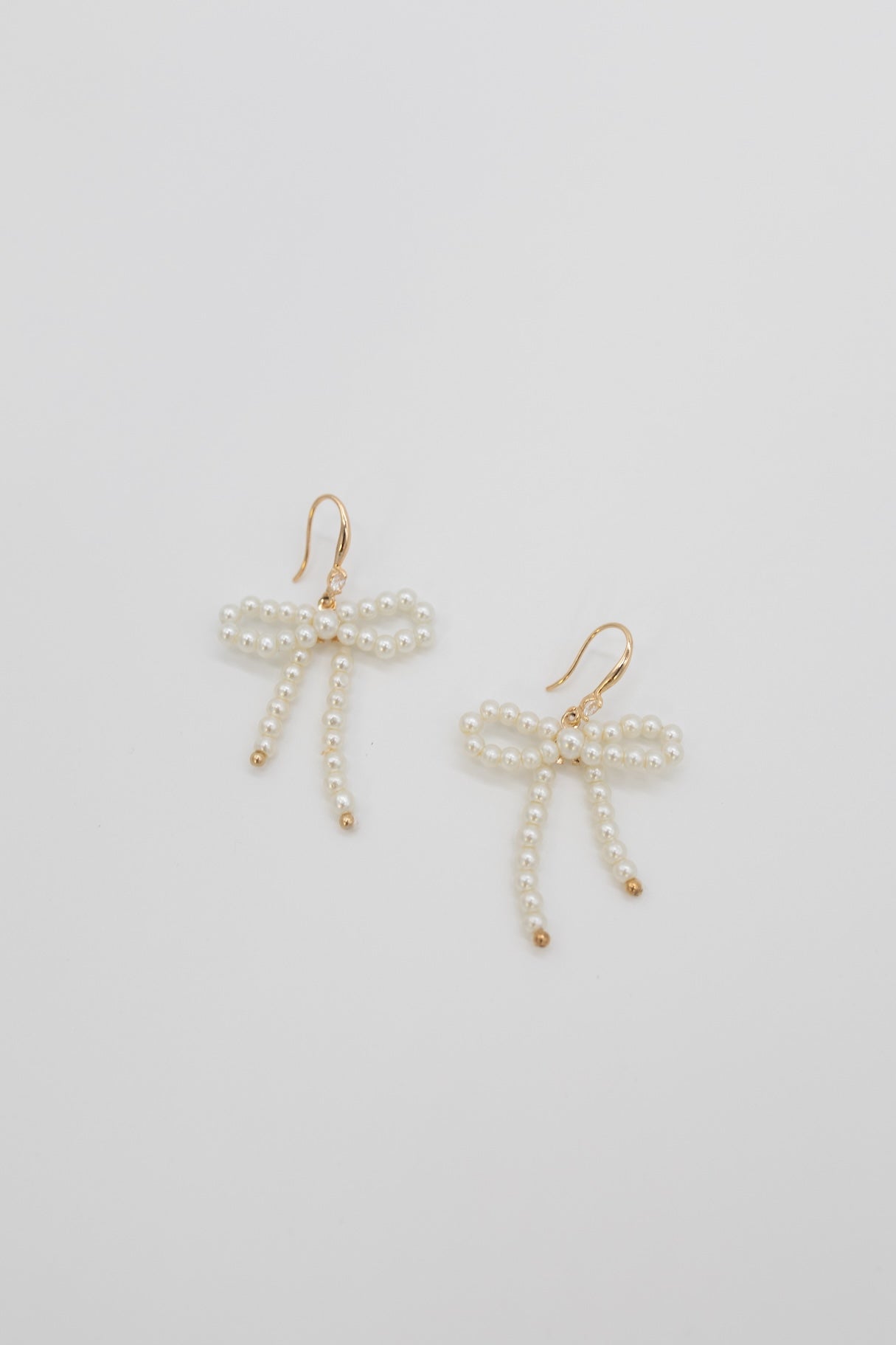 Dressed in Bows and Pearls Earrings