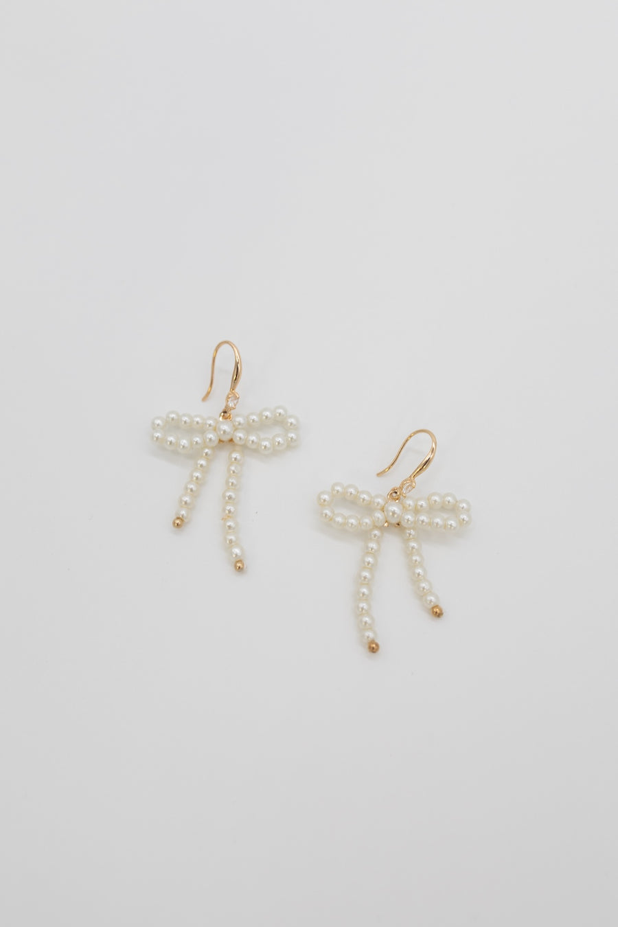 Dressed in Bows and Pearls Earrings