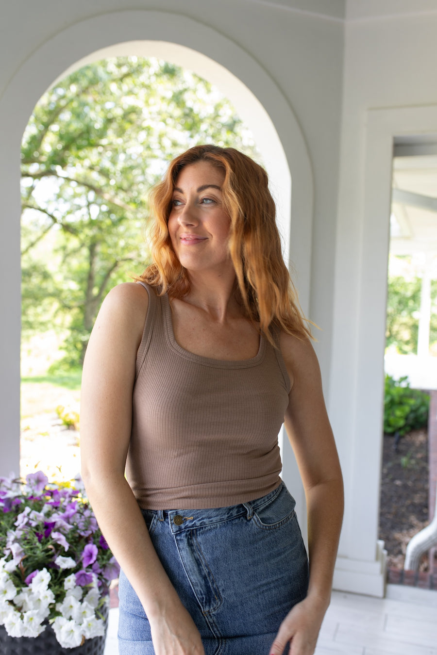 Effortless Style Cropped Tank in Mocha