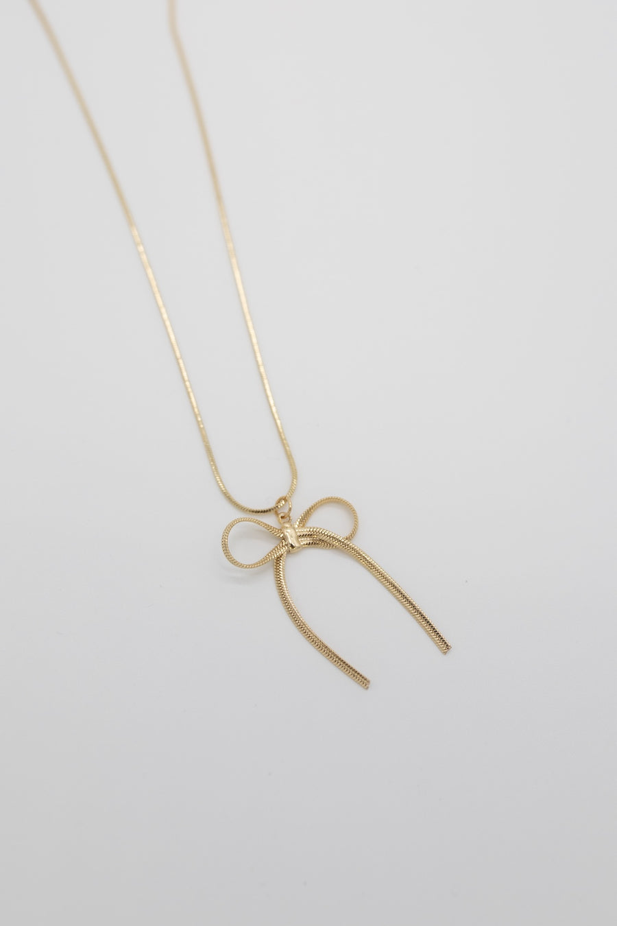 Snake Chain Bow Necklace